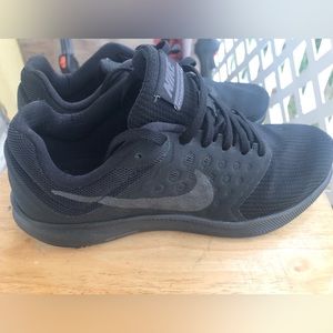 Nike DownShifter 7